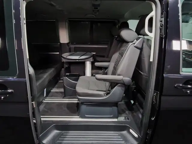 Volkswagen Multivan view 15