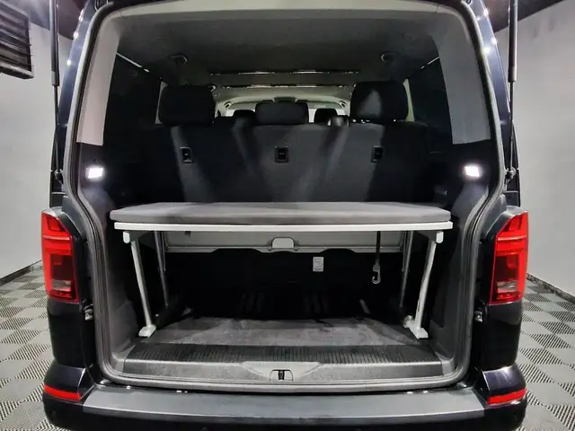 Volkswagen Multivan view 8