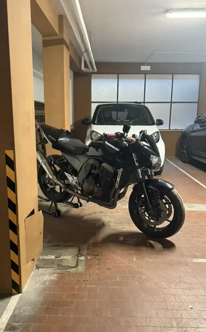 Kawasaki Z 750 Nero - 2