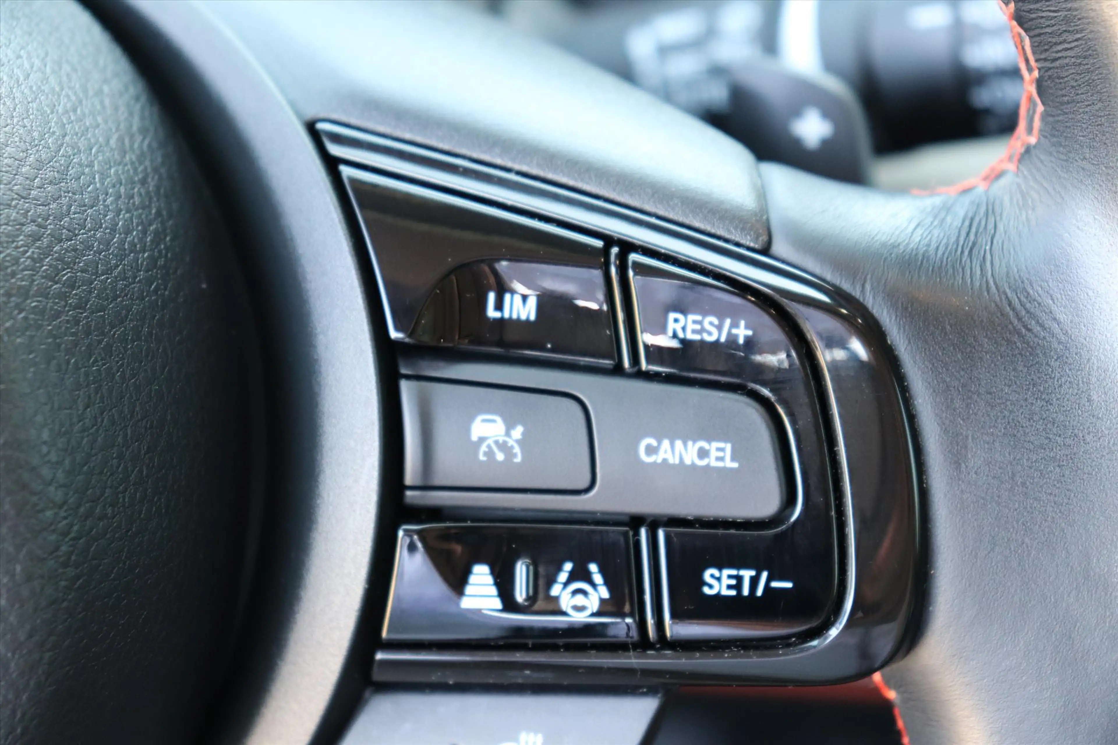 Honda HR-V 1.5 Full Hybrid Advance Style — photo 15