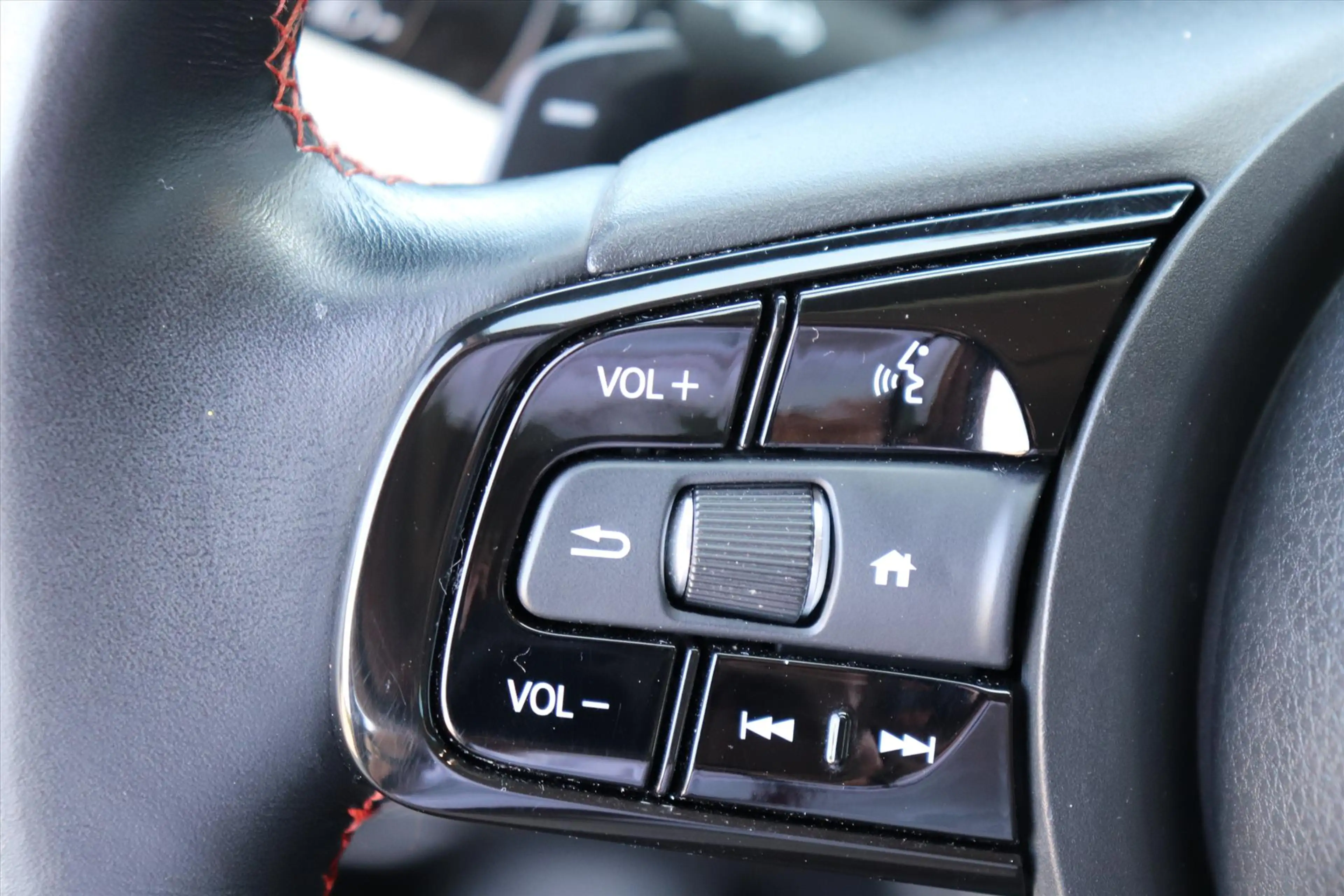 Honda HR-V 1.5 Full Hybrid Advance Style — photo 14