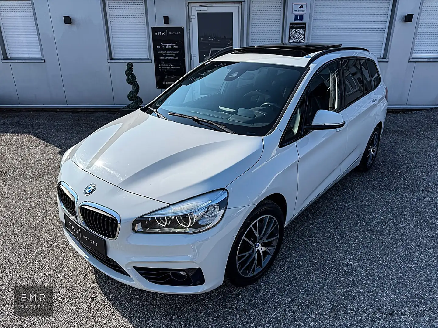 BMW 218 d xDrive Gran Tourer Sport Line Aut. PANORAMA, ... Weiß - 2