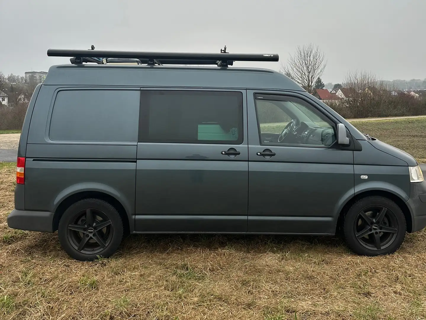 Volkswagen T5 Transporter Transporter T5 Camper Umbau Autm. Grau - 2