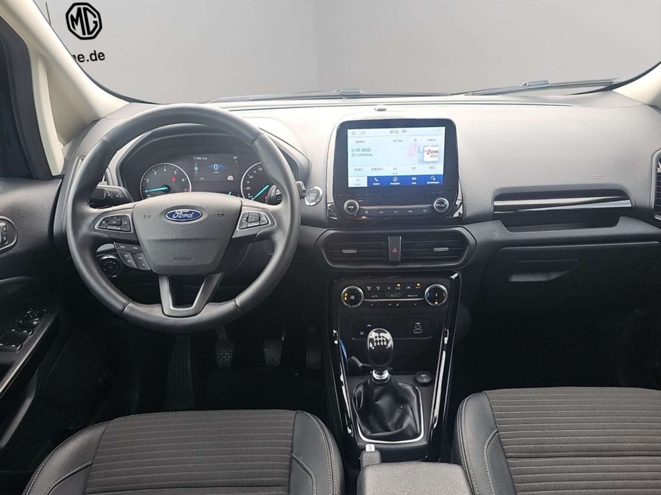 Fahrzeugabbildung Ford EcoSport TITANIUM 1.0 EcoBoost TITANIUM*TEMPOMAT*WINTER*LED - mit KI generiert/bearbeitet