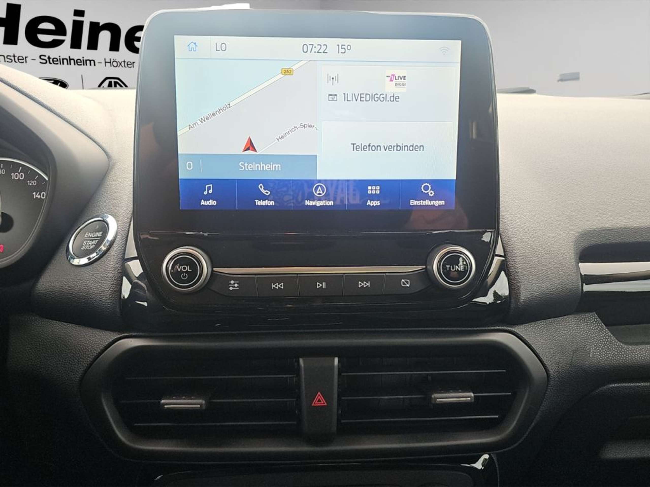 Fahrzeugabbildung Ford EcoSport TITANIUM 1.0 EcoBoost TITANIUM*TEMPOMAT*WINTER*LED - mit KI generiert/bearbeitet