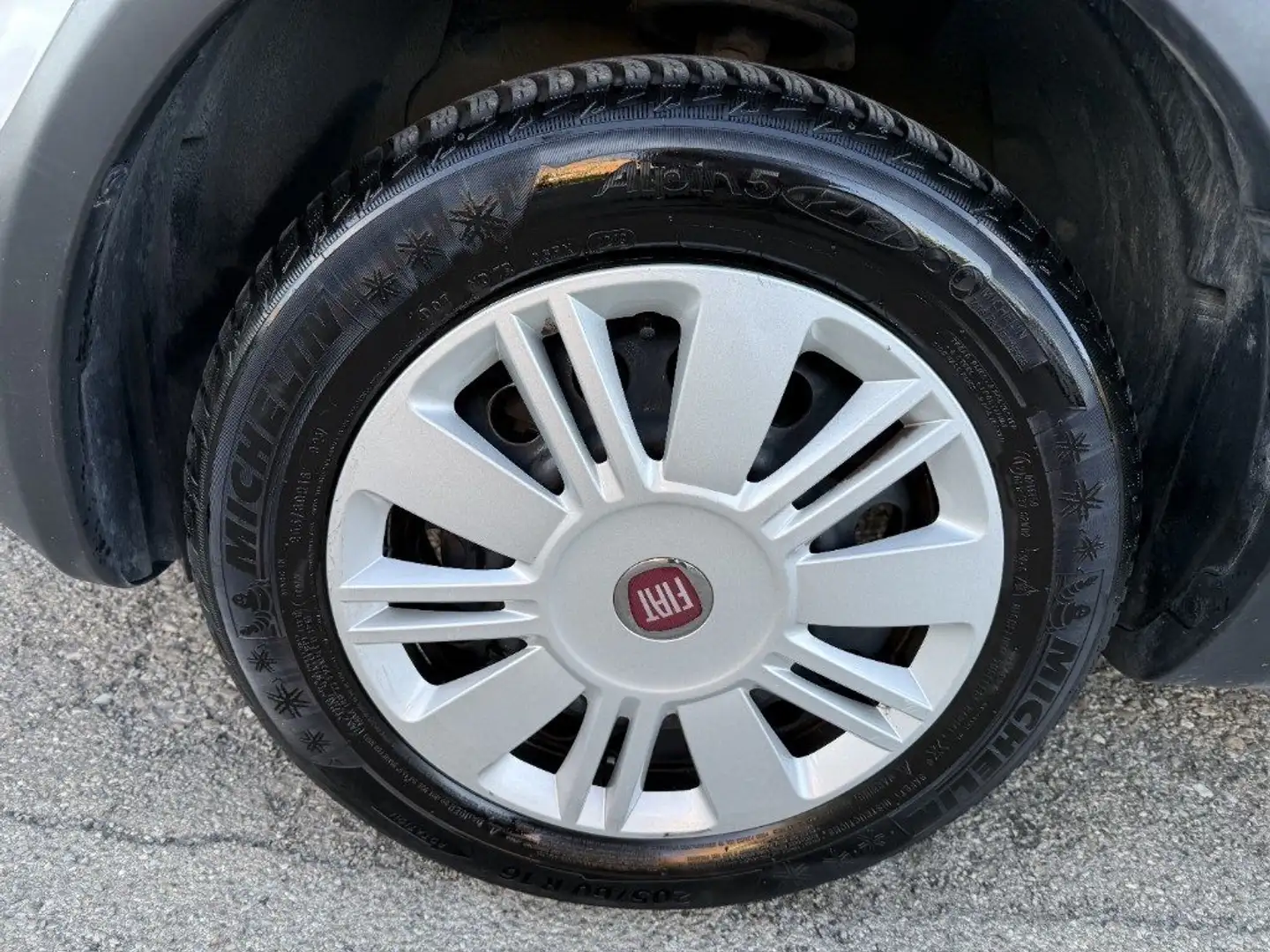 Fiat Sedici 1.6 16V 4x4 Dynamic A GPL TENUTA DA DIO Білий - 2