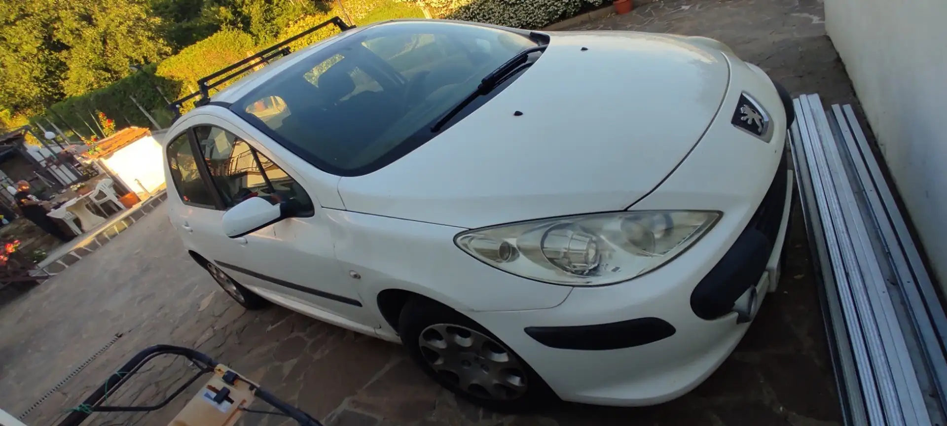 Peugeot 307 5p 1.4 16v XT - 1