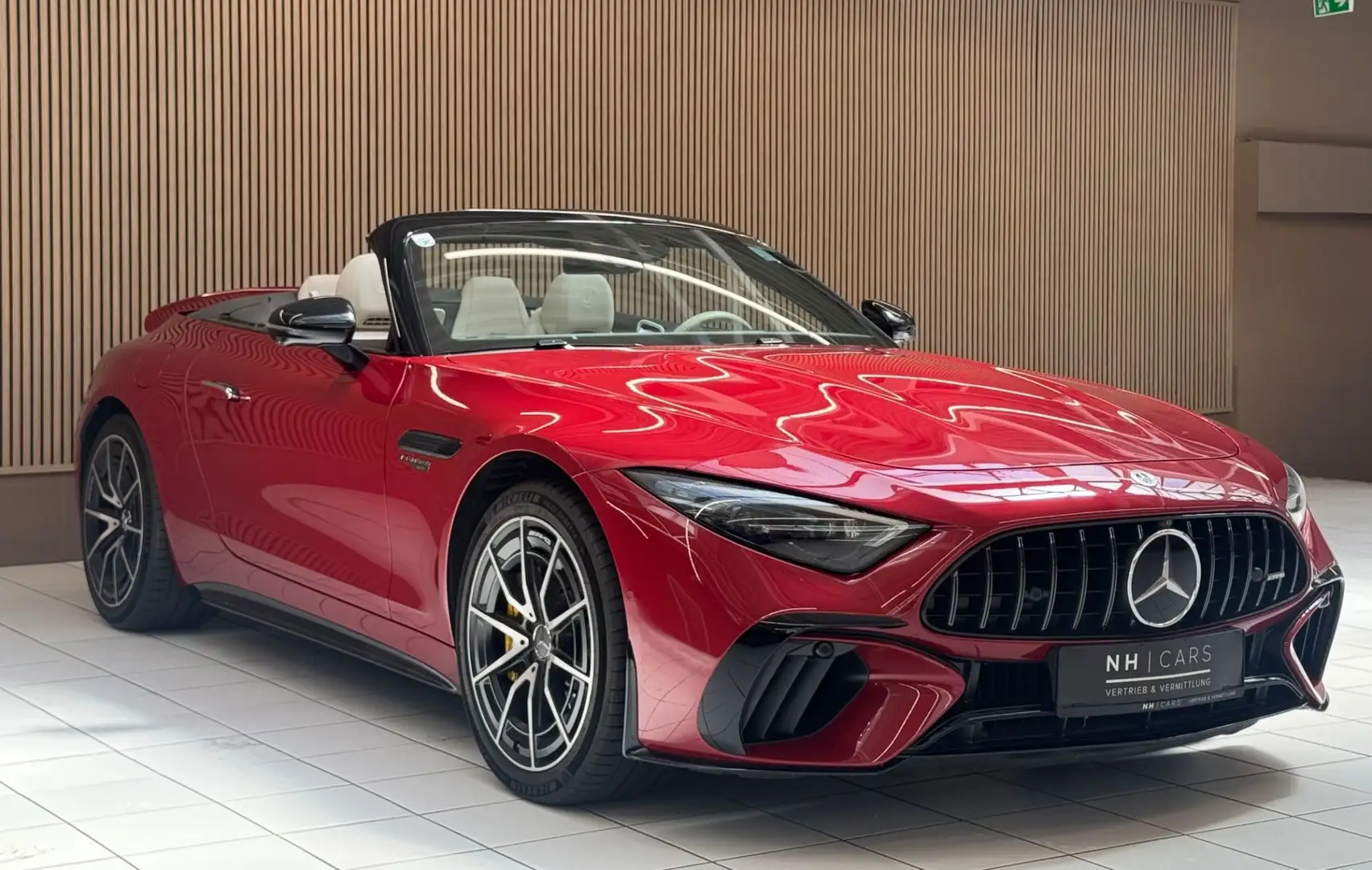 Mercedes-Benz SL 63 AMG Roadster Rot - 1