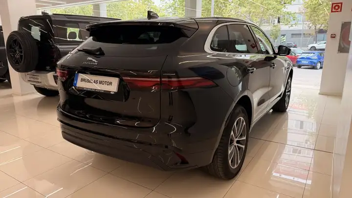 Jaguar F-Pace 2022, foto 2