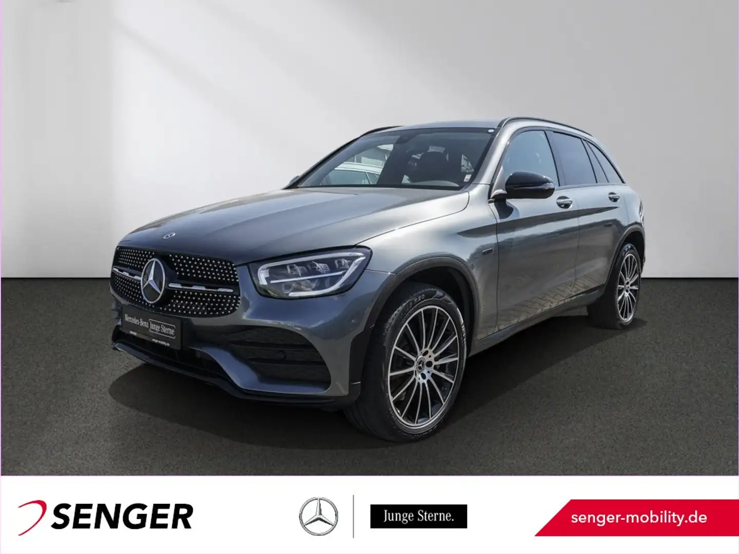 Mercedes-Benz GLC 300 e 4M AMG Night Sitzheizung LED Grijs - 1