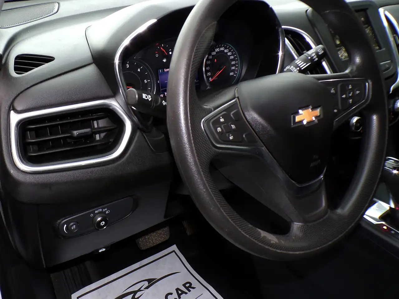 Chevrolet Equinox снимка Chevrolet Equinox