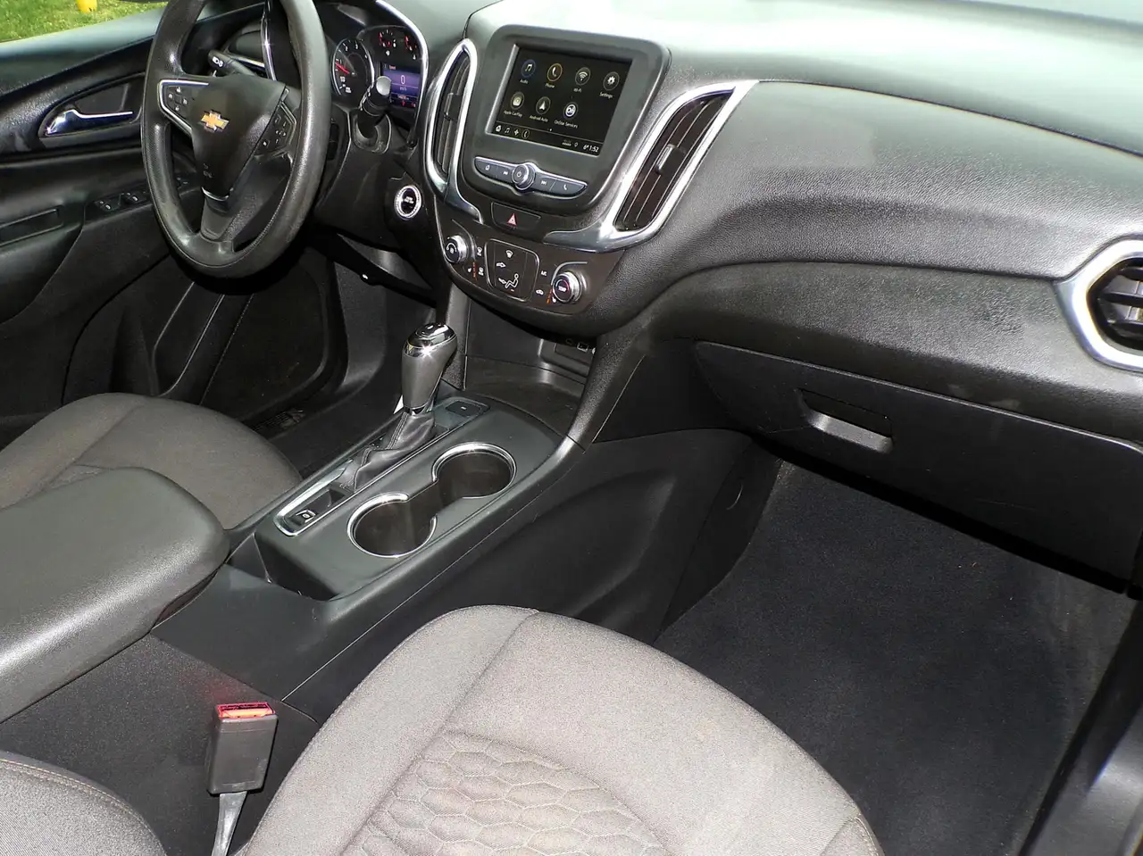 Chevrolet Equinox снимка Chevrolet Equinox