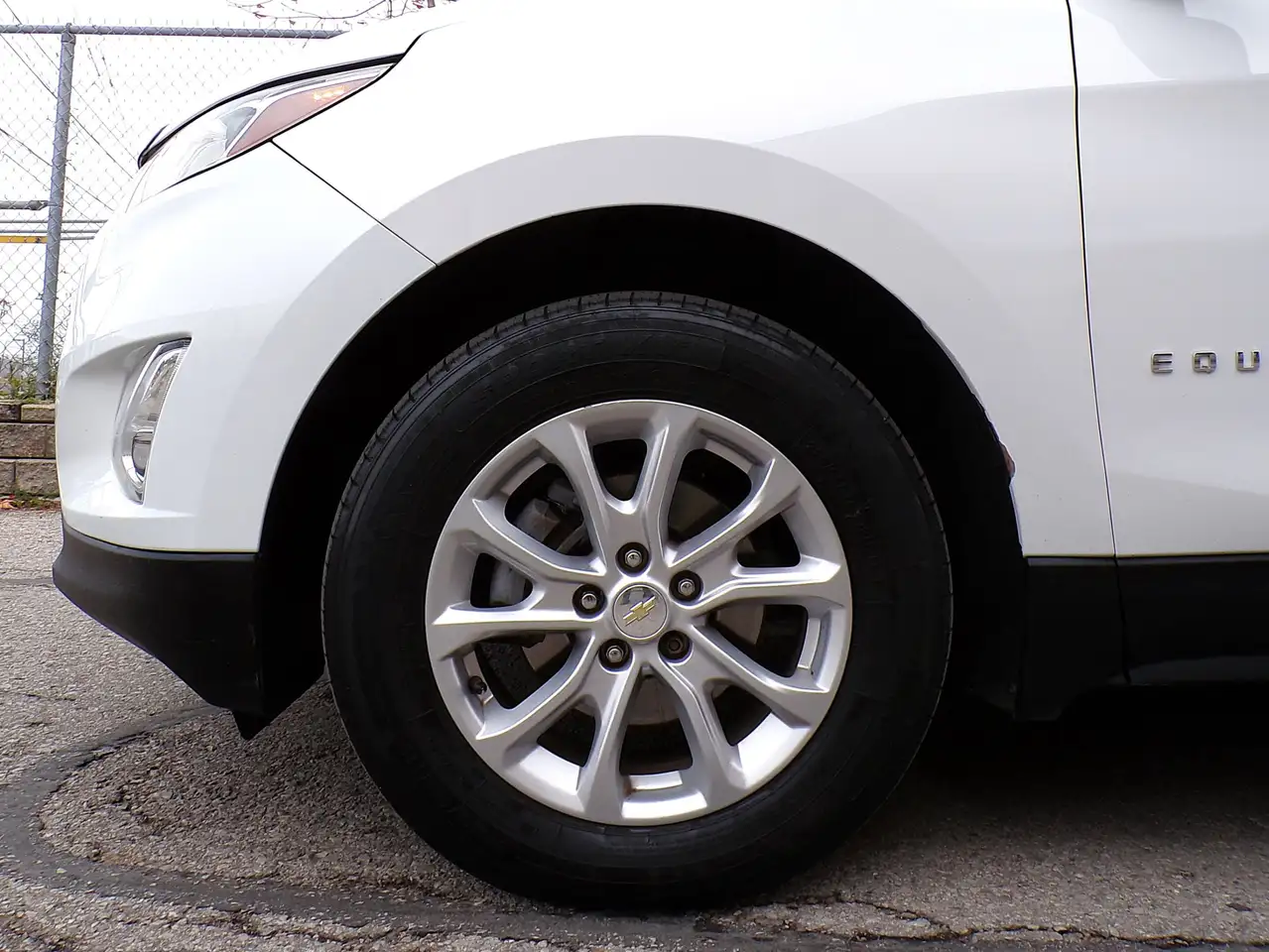 Chevrolet Equinox снимка Chevrolet Equinox