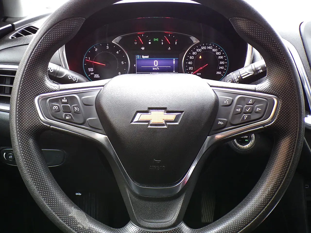 Chevrolet Equinox снимка Chevrolet Equinox