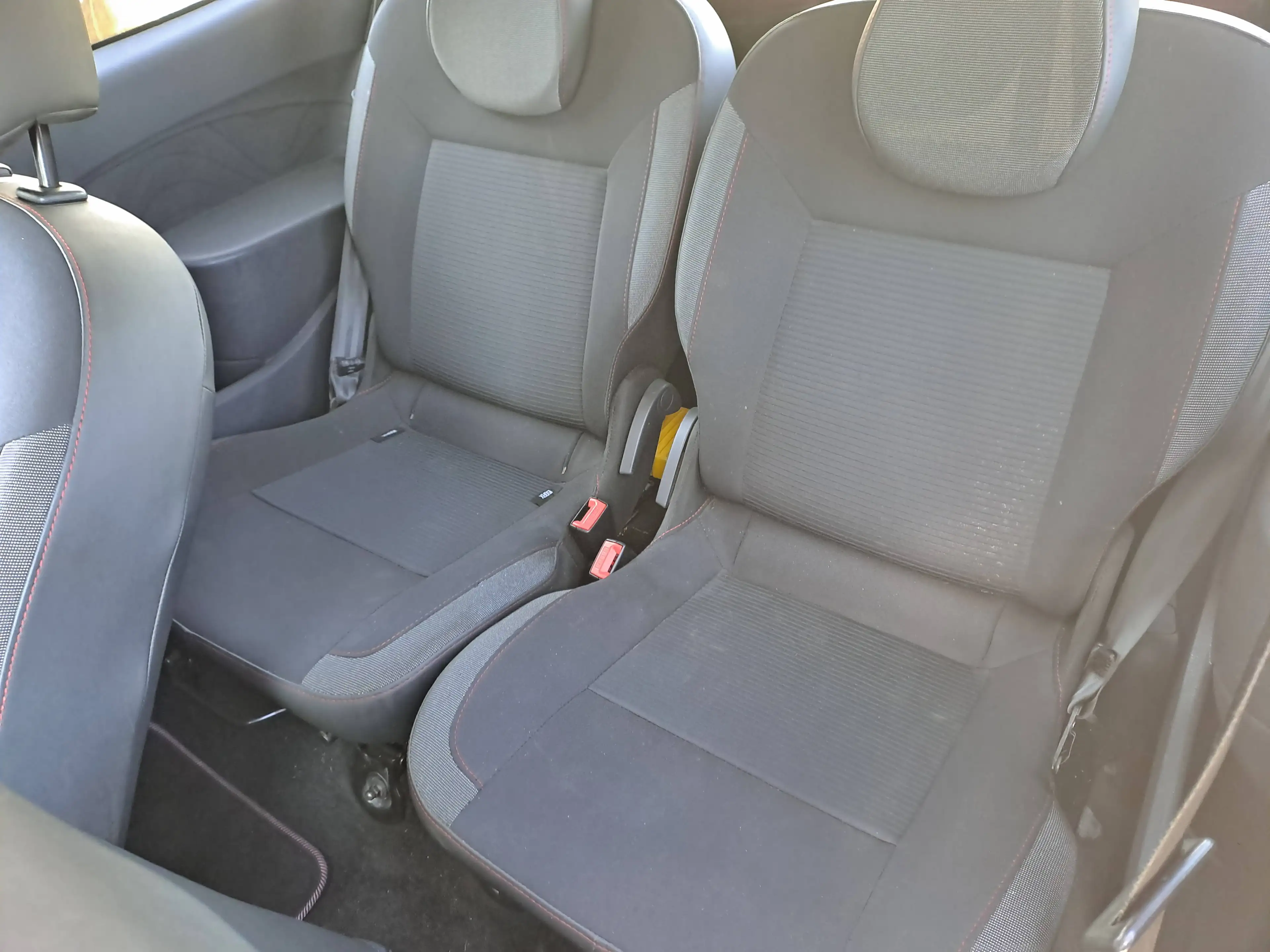 Renault Twingo Intens Boite automatique — photo 13