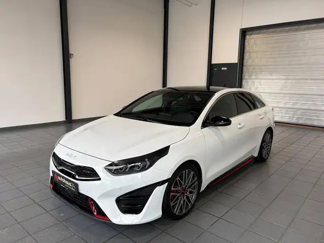 Kia Proceed view 3