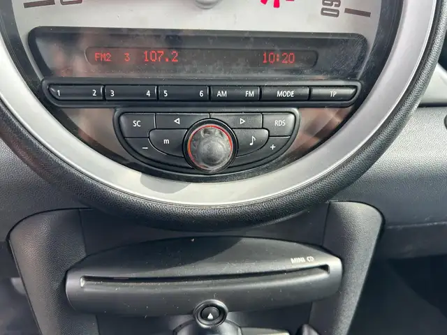 Mini Hatch view 10