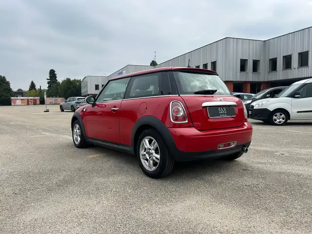 Mini Hatch view 2