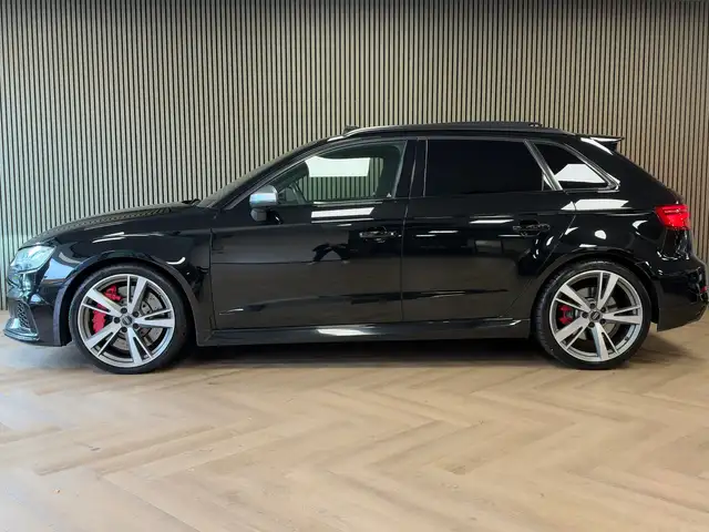 Audi RS3 view 8