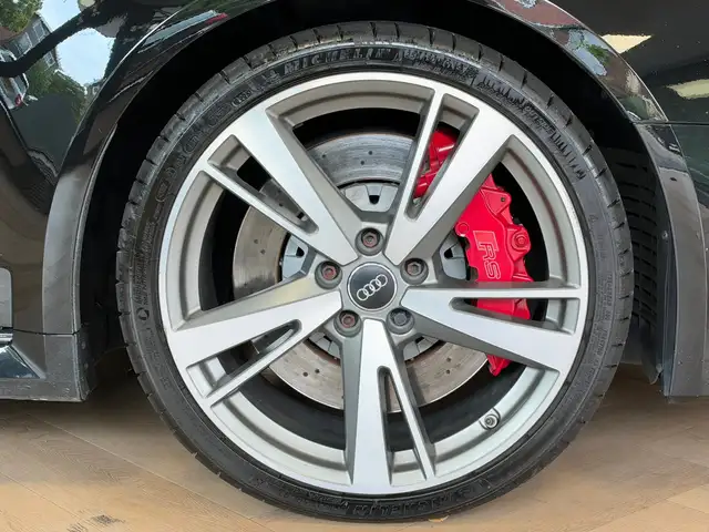 Audi RS3 view 5