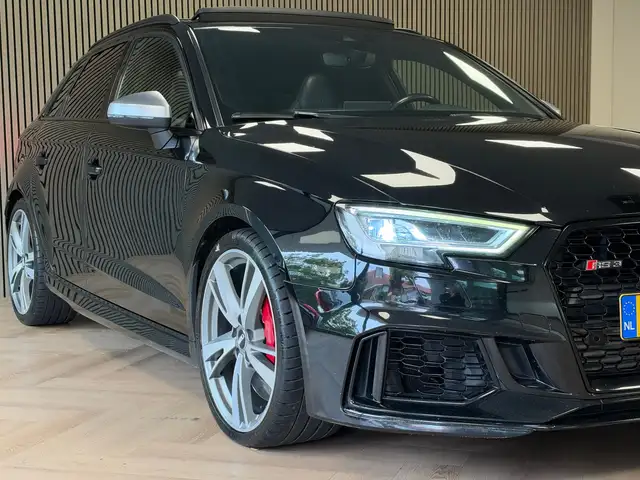Audi RS3 view 4