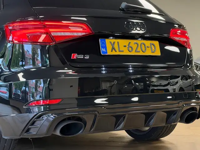 Audi RS3 view 12
