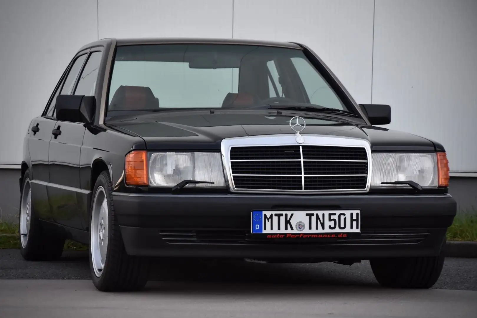 Mercedes-Benz 190 V6 2,6 AMG Limited Edition 0/700 Schwarz - 1