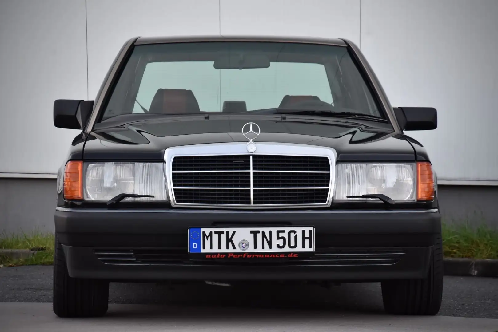 Mercedes-Benz 190 V6 2,6 AMG Limited Edition 0/700 Schwarz - 2