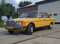 Mercedes-Benz 240 240 D Giallo - thumbnail 1