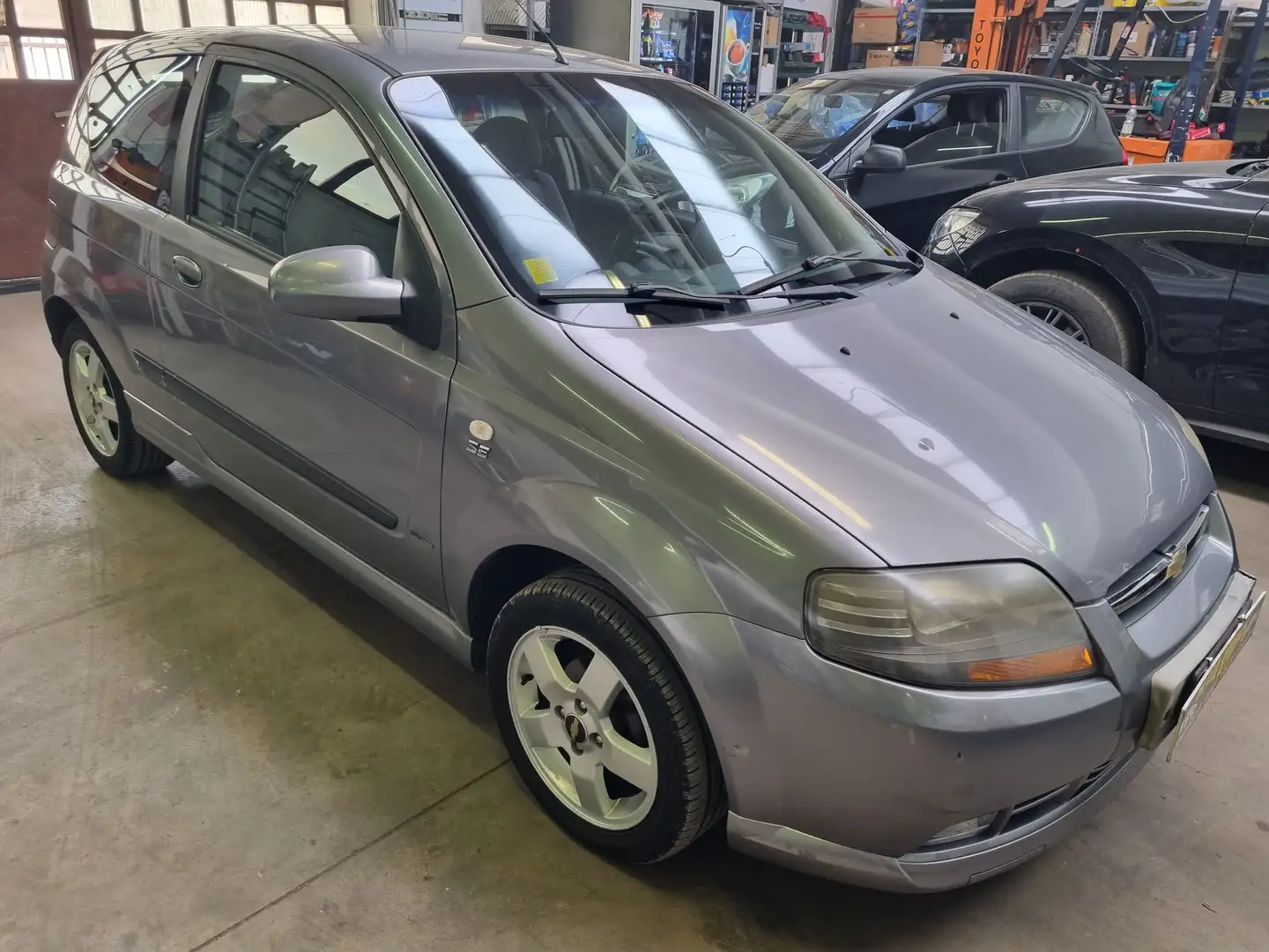 Chevrolet Kalos Kalos 3p 1.2 SE Sport c/clima Grigio - 2