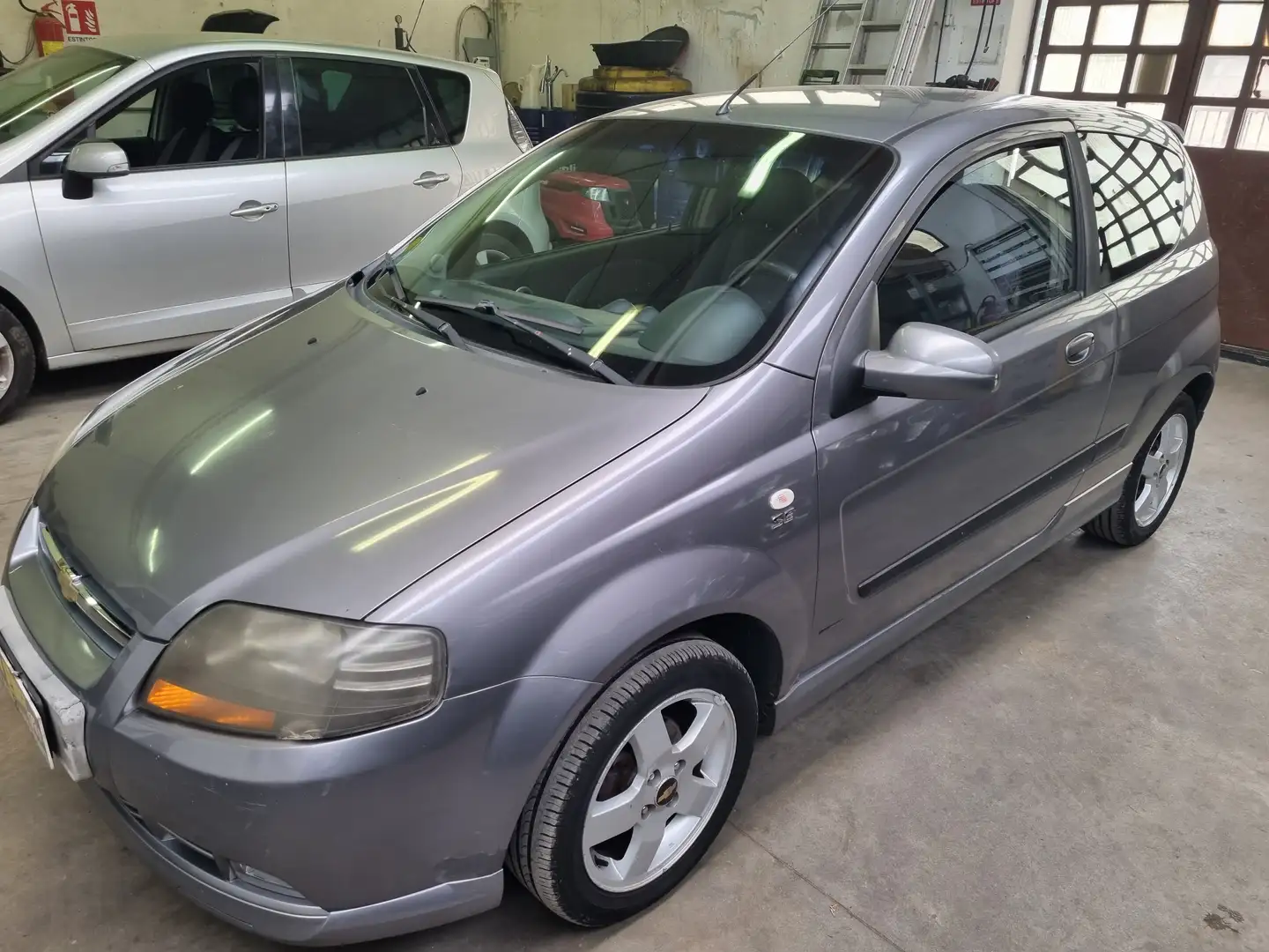 Chevrolet Kalos Kalos 3p 1.2 SE Sport c/clima Grigio - 1