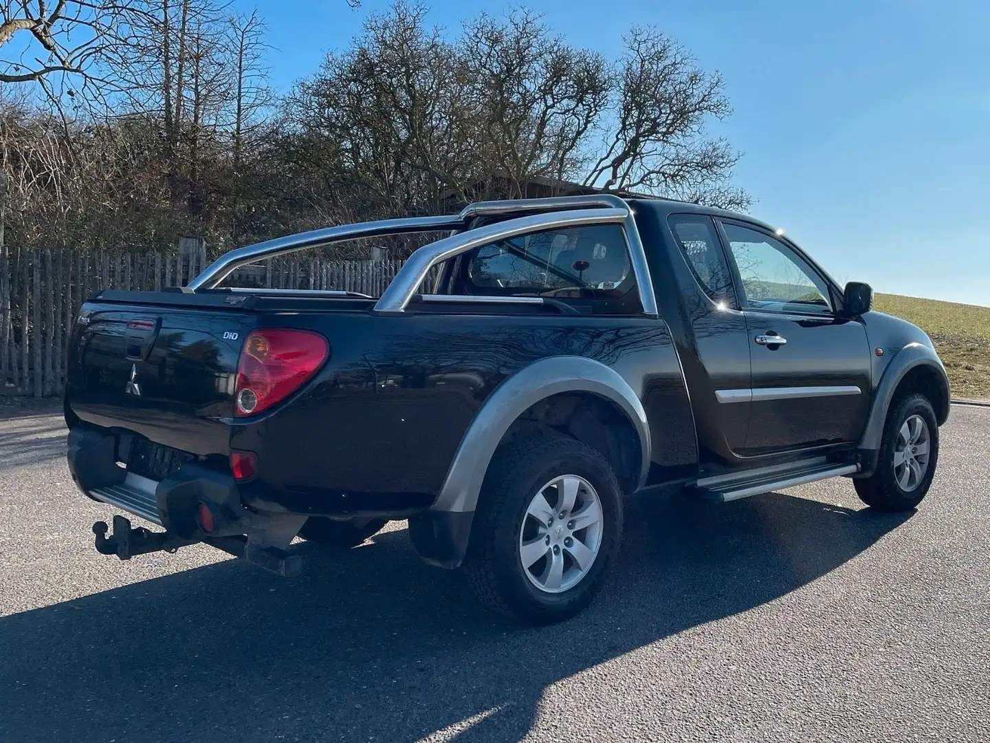 Mitsubishi L200 L200 Pick Up 4x4Inform Single Cab Schwarz - 2