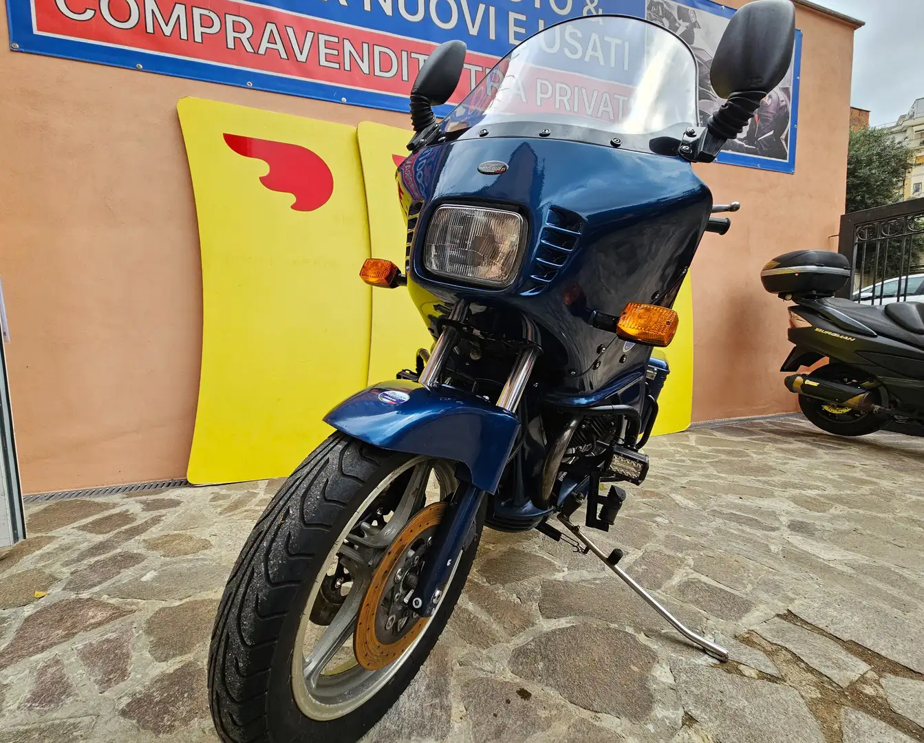 Moto Guzzi 850 T S Bleu - 2