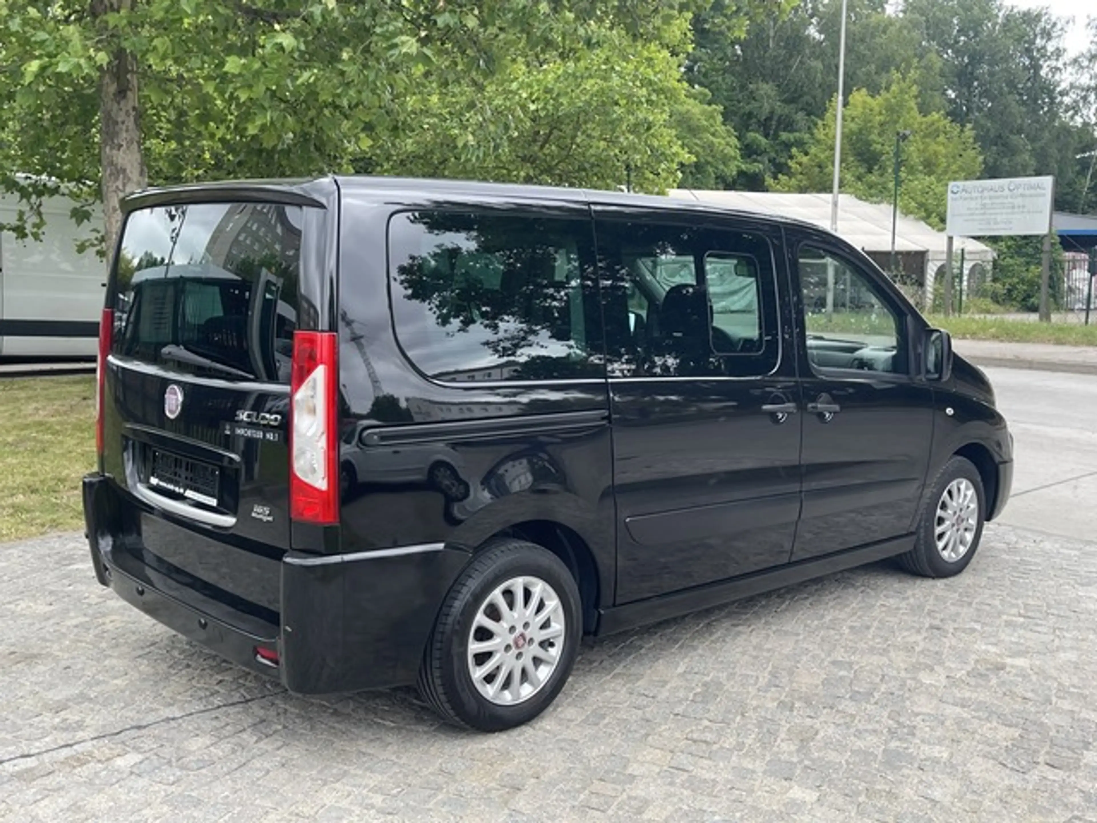 Fiat Scudo Panorama 2.0 Multijet 165 L1H1 Executive — photo 6
