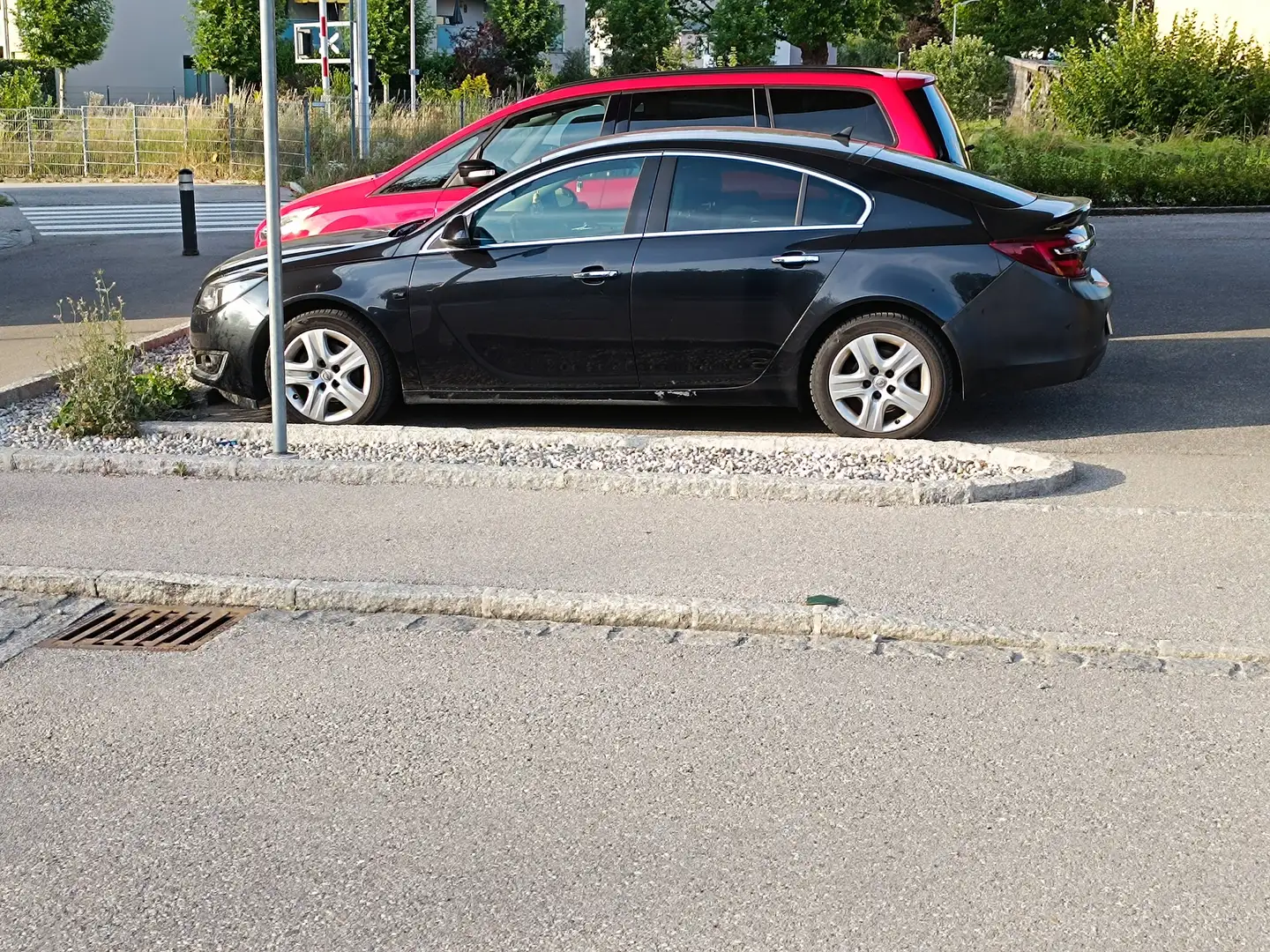 Opel Insignia Insignia 2,0 CDTI ecoflex Edition Start/Stop System Edition Schwarz - 1