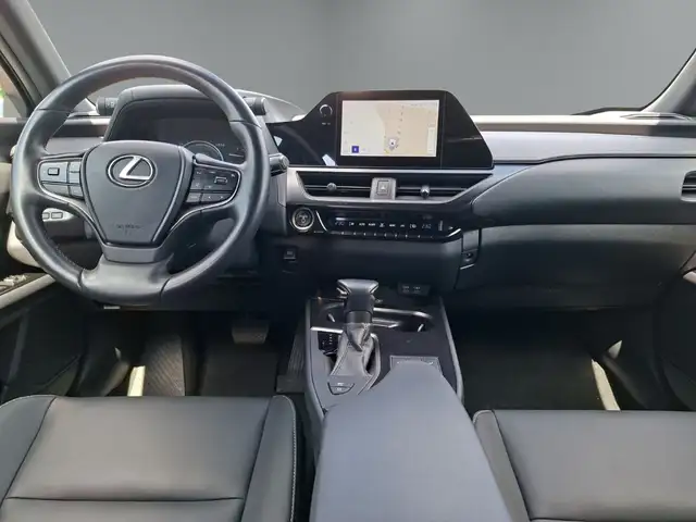 Lexus UX view 13