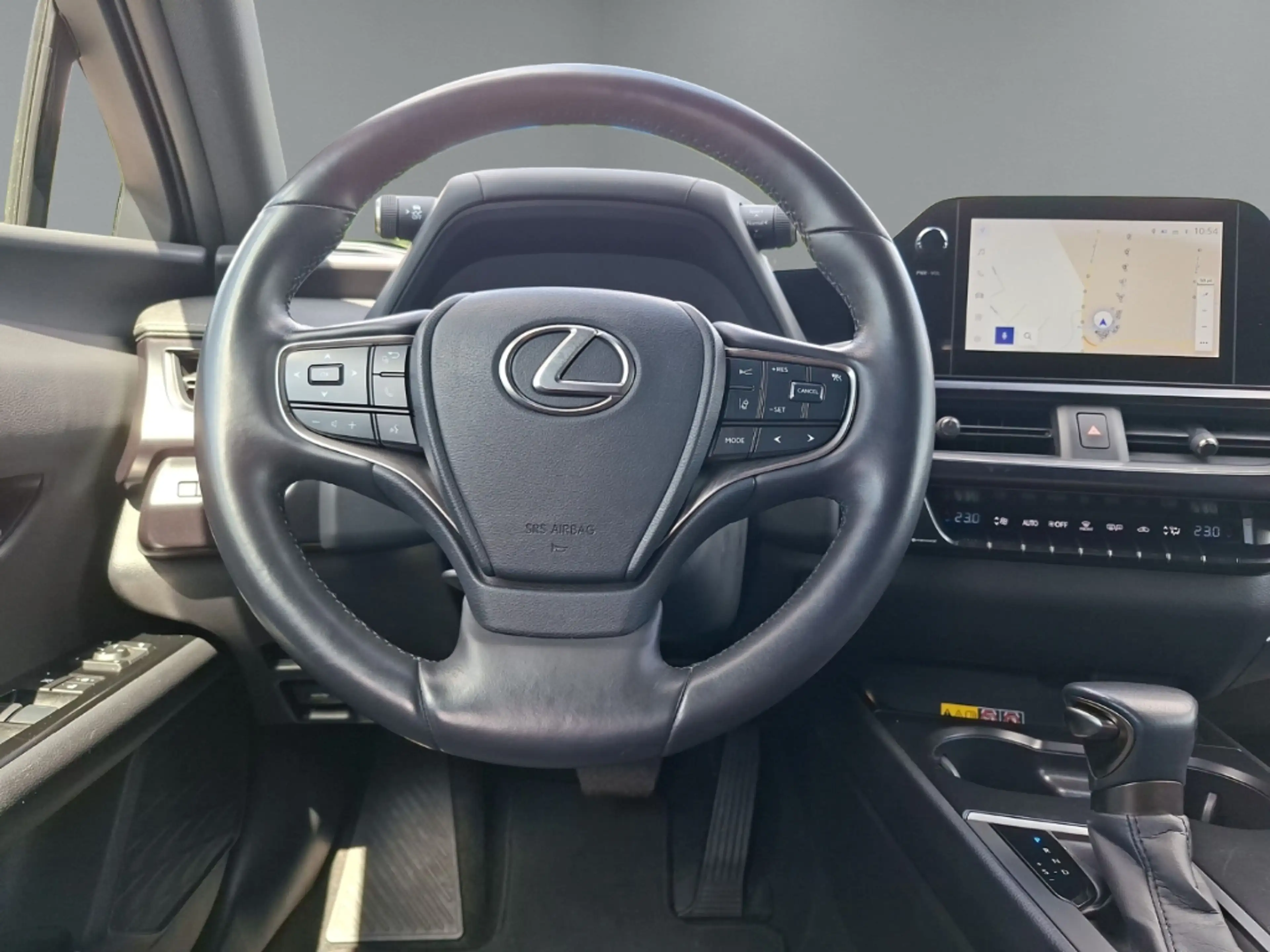 Lexus UX 250h Navi LED Dyn. Kurvenlicht ACC Apple CarPlay Androi — photo 14
