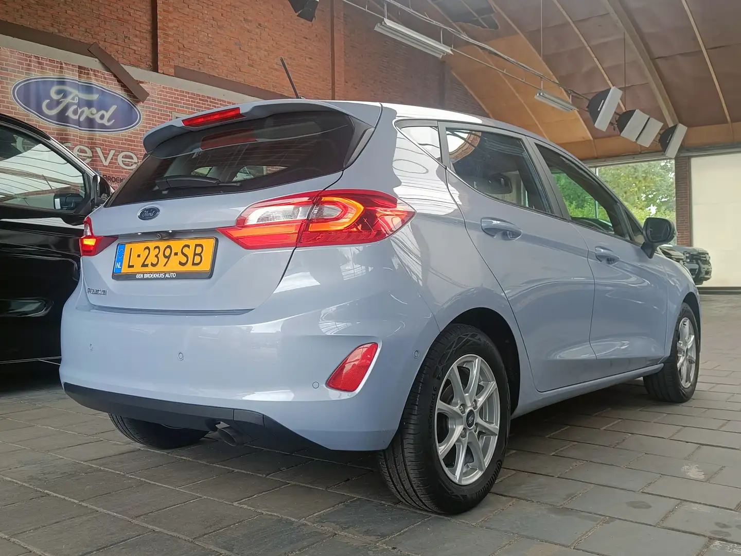 Ford Fiesta 1.0 EcoBoost Titanium X Blauw - 2