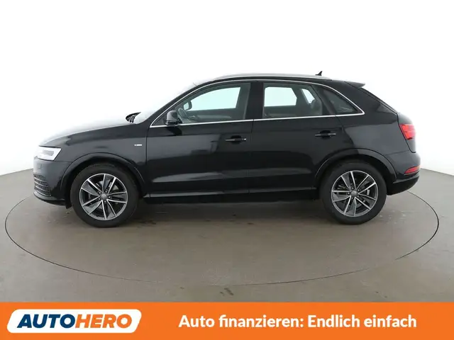Audi Q3 view 3