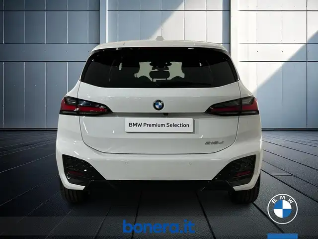 BMW 2 Series view 7