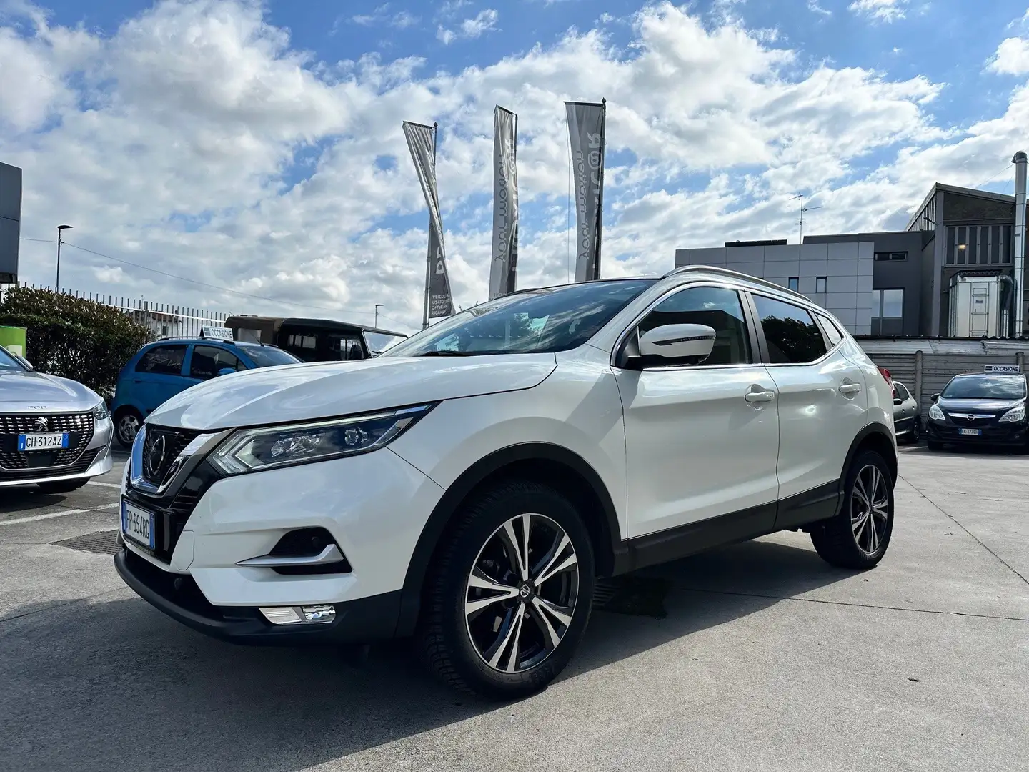 Nissan Qashqai Qashqai 1.5 dci Tekna 110cv Blanc - 1