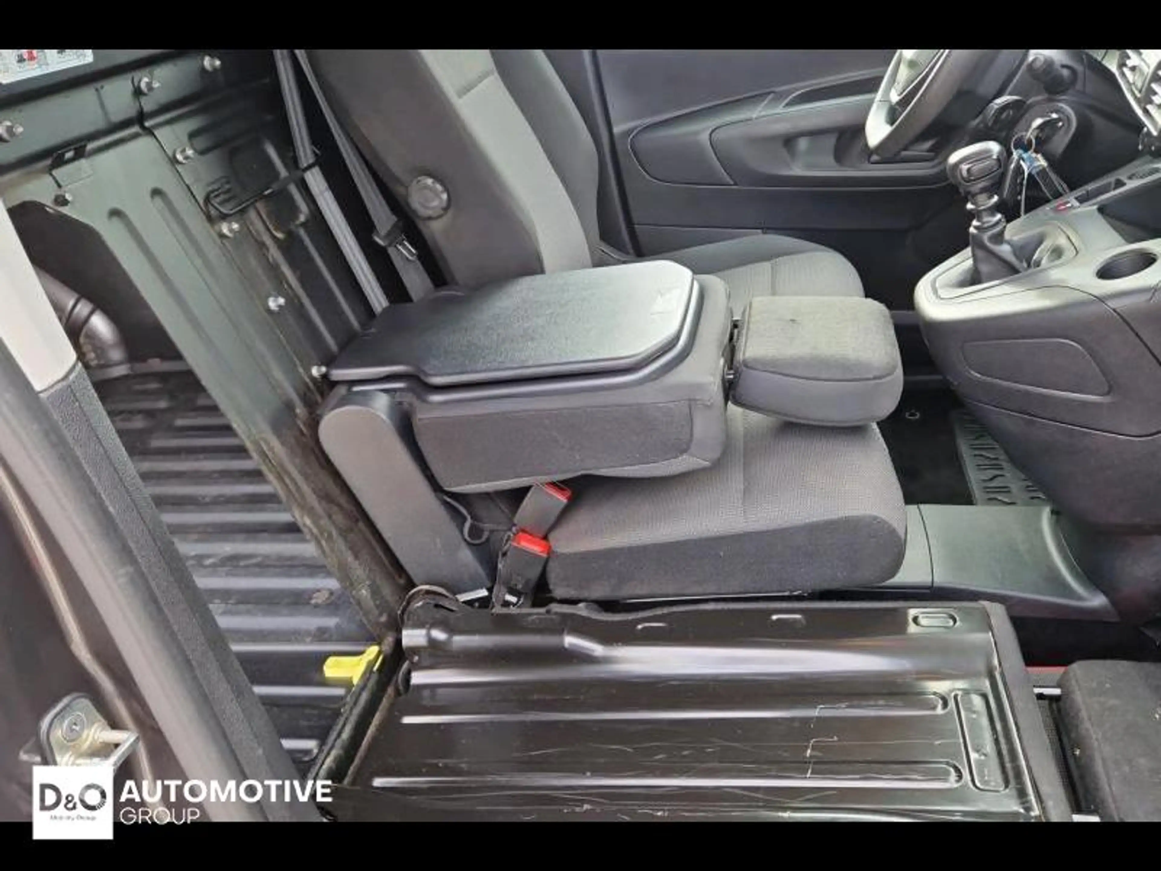 Peugeot Partner L2 | airco | carplay | camera | trekhaak | — photo 12