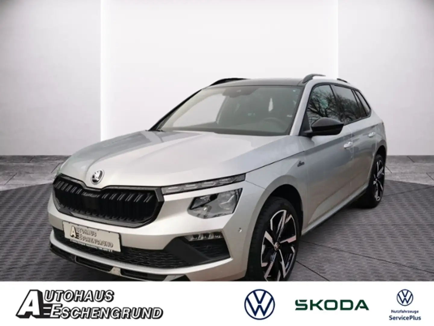 Skoda Kamiq 1.5 TSI DSG Monte Carlo AHK NAVI KAMERA PDC GLASD Silber - 1