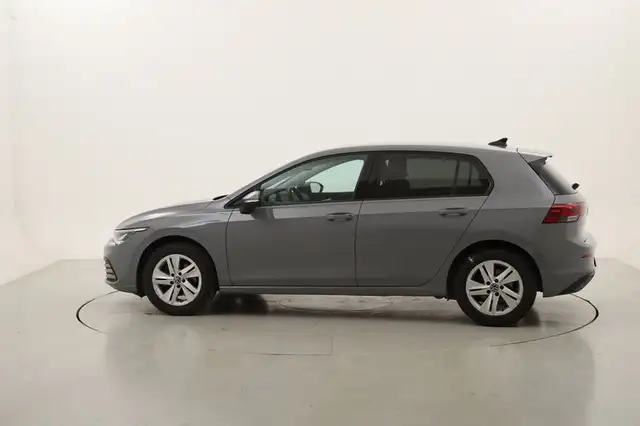 Volkswagen Golf view 2