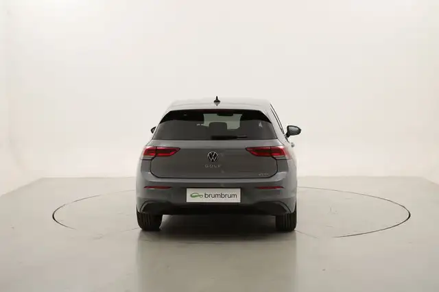 Volkswagen Golf view 4