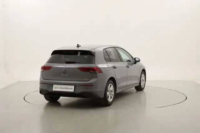 Volkswagen Golf view 5