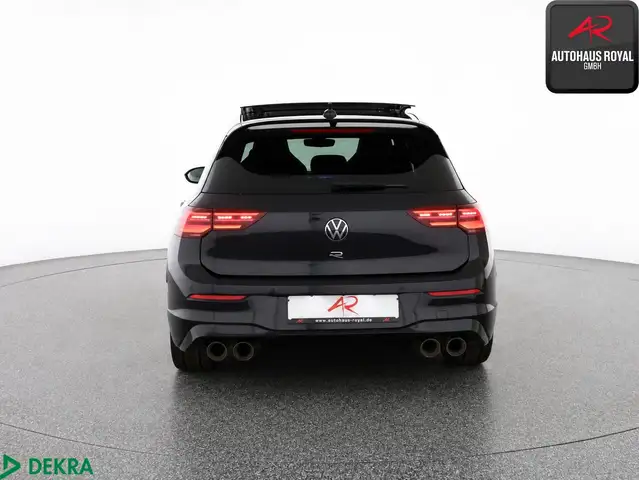 Volkswagen Golf view 4