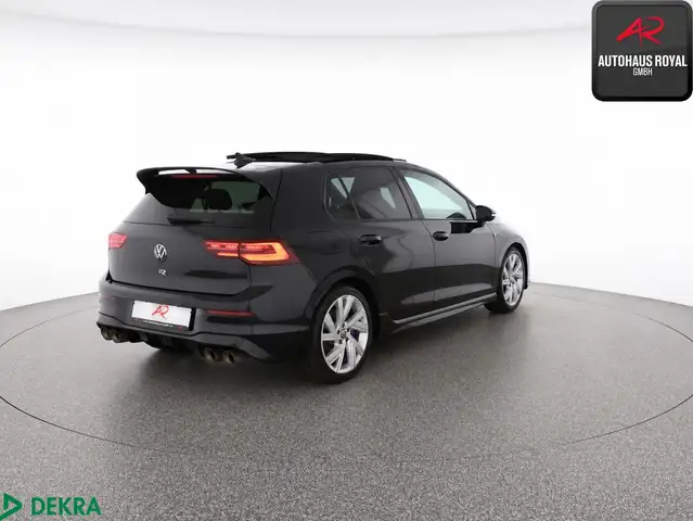 Volkswagen Golf view 5