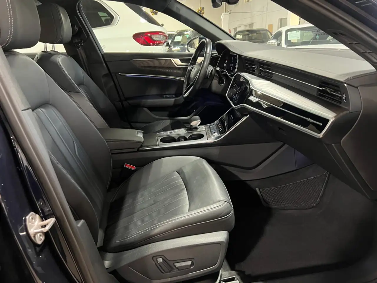 Audi A6 снимка Audi A6
