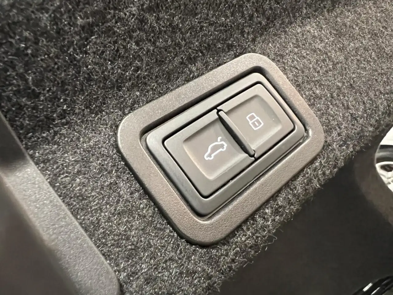 Audi A6 снимка Audi A6